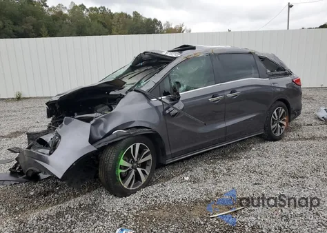2022 Honda Odyssey Touring from USA, damaged, VIN 5FNRL6H86NB043830